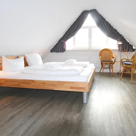 Duenenblick I - Duenenstr 5, App 4 *